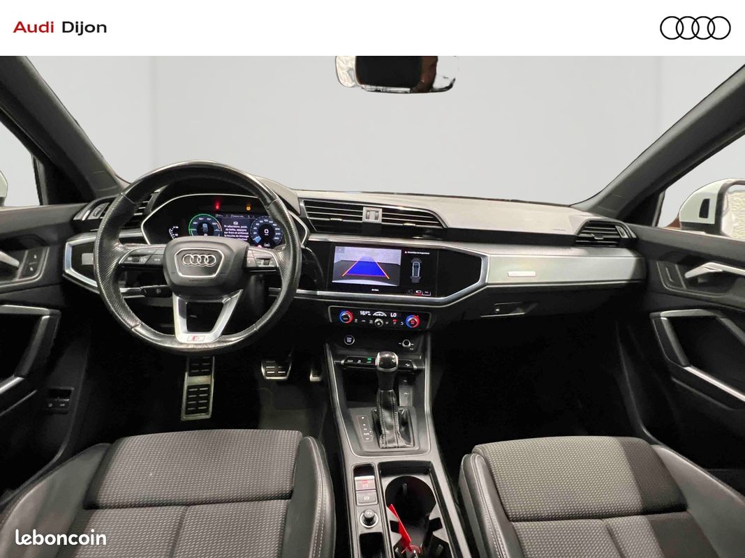 AUDI Q3 45 TFSIe 245 ch S tronic 6 S line (image 9)