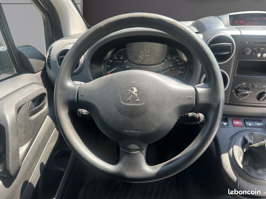 PEUGEOT PARTNER MOTRICITE RENFORCEE 1.6 HDI 90Ch Garantie 12 mois / DISTRI OK / REGUL / CLIM / ATTELAGE / (image 12)