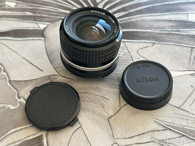 Objectif NIKKOR 24mm 1:2.8 (image 6)