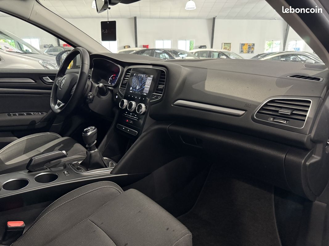 Renault MEGANE IV 1.5 BLUE DCI 115CH BUSINESS PLB AUTO (image 20)