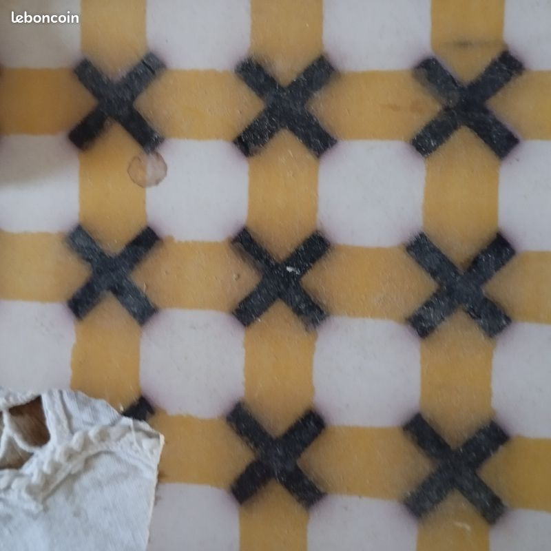 Céramiques de Desvres jaune quadrillé (image 1)