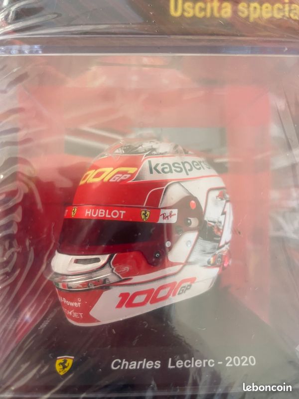 Mini Casque Charles Leclerc 2022 GP France F1 - Échelle 1:2 Signé Bell