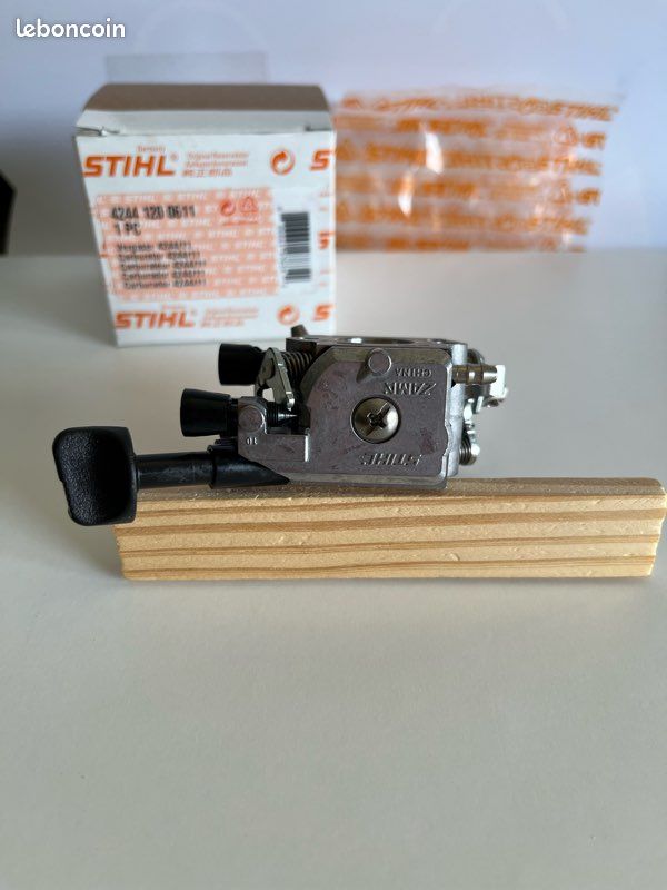 Carburateur stihl C1Q-S209 (image 1)