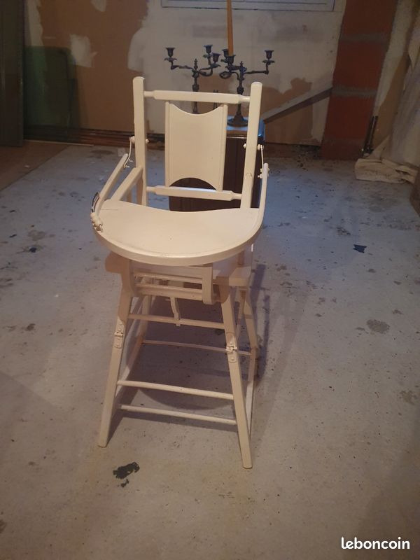Chaise haute ancienne (image 2)