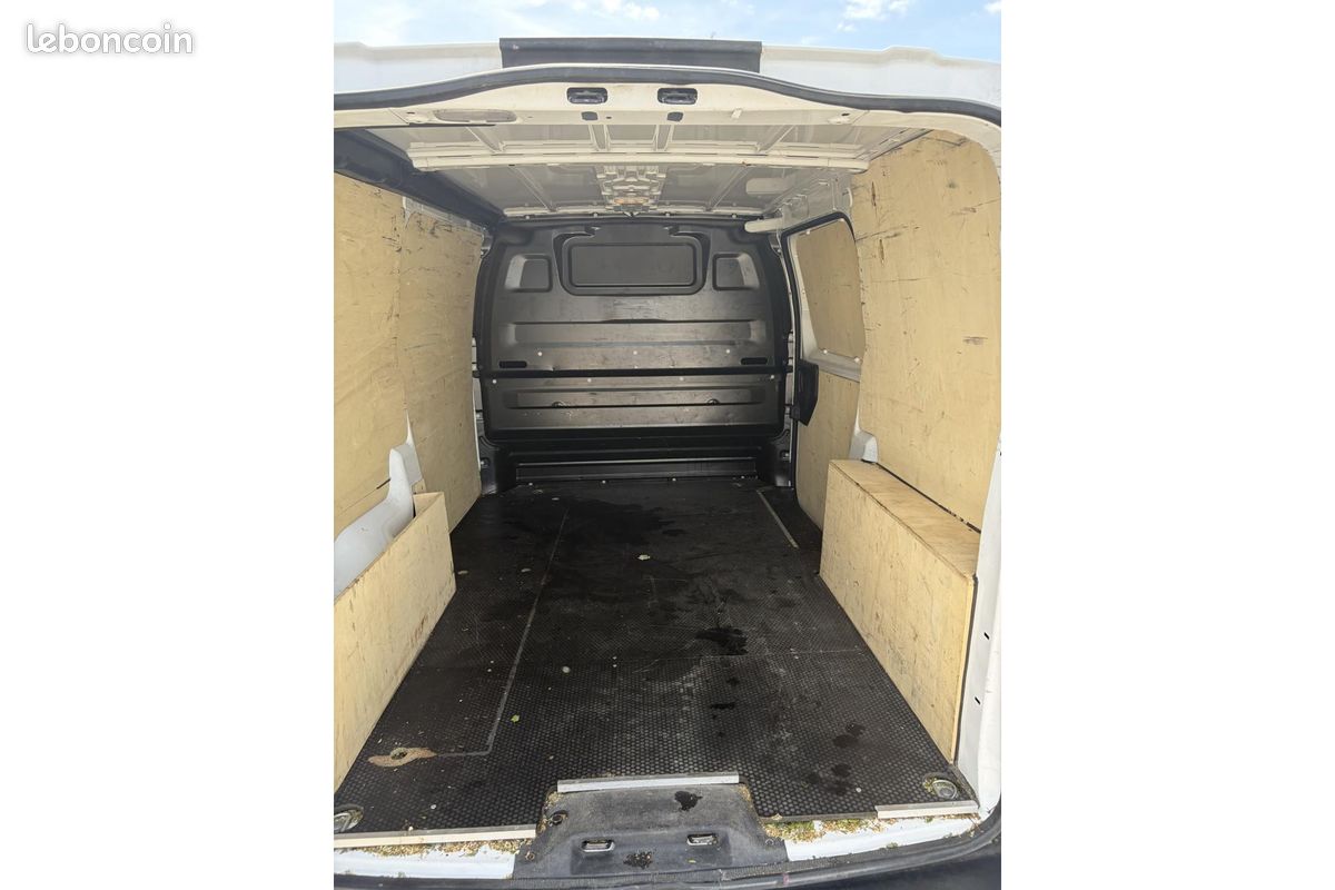 PEUGEOT EXPERT 2.0 BlueHDi -177 EAT8 CAMERA (image 10)