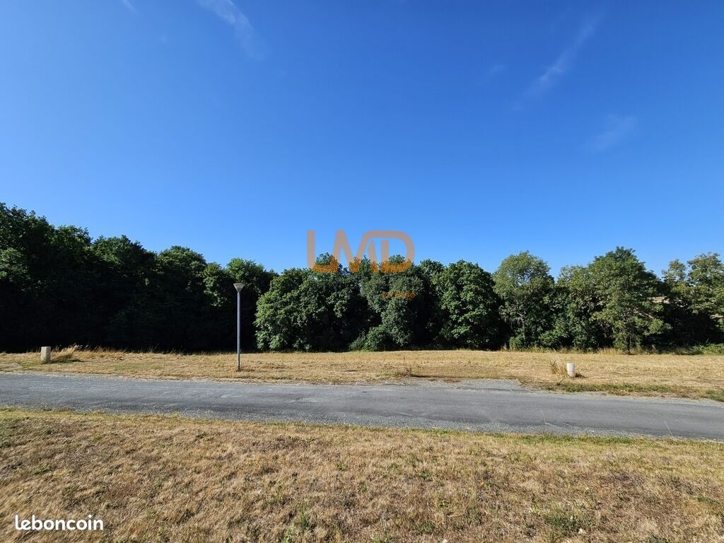 Terrain 882 m² Ecoyeux · à Écoyeux · 34 870 €
