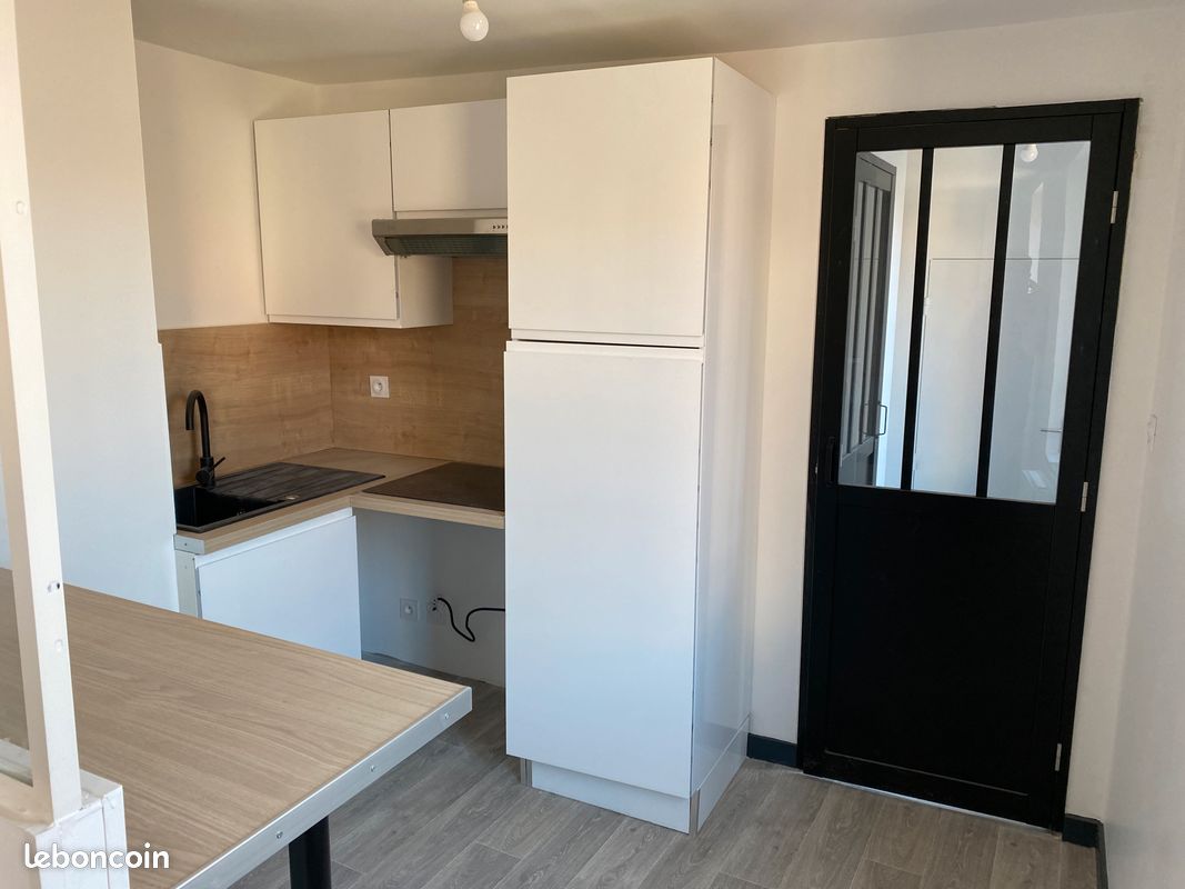 Appartement 3 pièces 40 m² · à Moulins · 40 m² · 430 €/mois