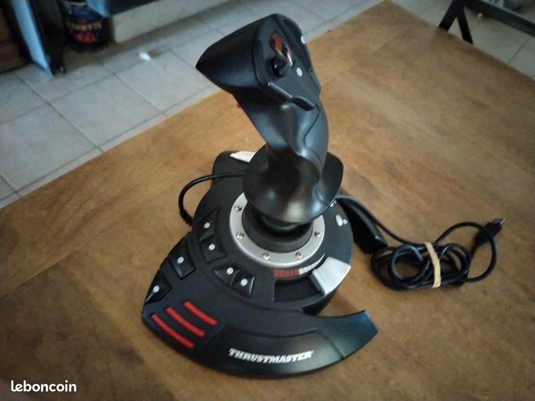 Thrustmaster t.flight stick x (simulateur d'avion) (image 1)