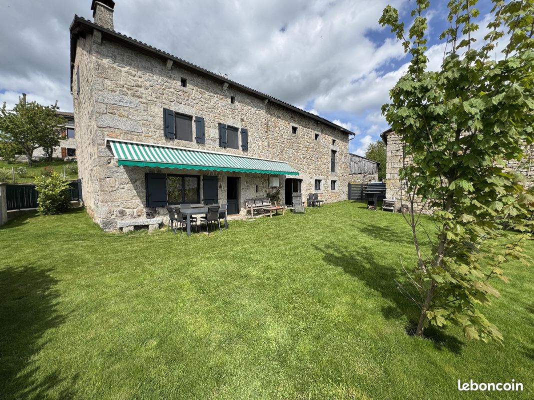 Maison 5 pièces 145 m² · à Saint-Privat-du-Fau · 145 m² · 205 000 €