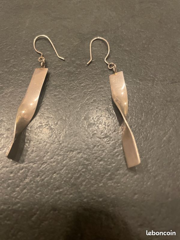 Boucle d’oreilles (image 1)