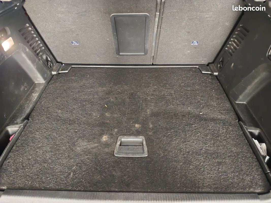 PEUGEOT 3008 1.2 PureTech 130ch Allure EAT6 - 2017 - Suivi complet Peugeot - Climatisation - i-Cockpit - Carplay (image 38)