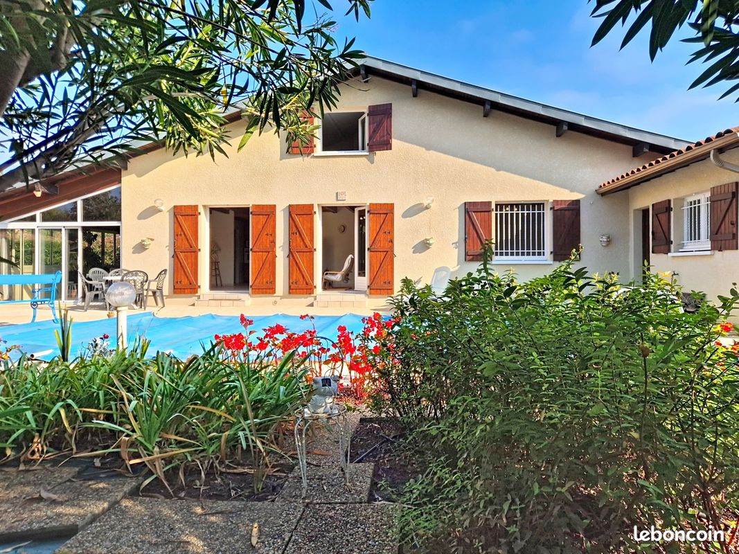 Maison 5 pièces 117 m² · à Tosse · 117 m² · 668 000 €