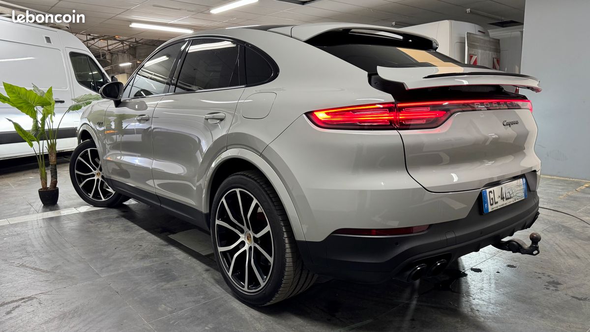 Porsche cayenne coupe 3.0 l 462 ch bva8 TVA Récupérable v6 e-hybrid platinium chrono camera carplay attelage garantie 12 mois reprise possible (image 2)