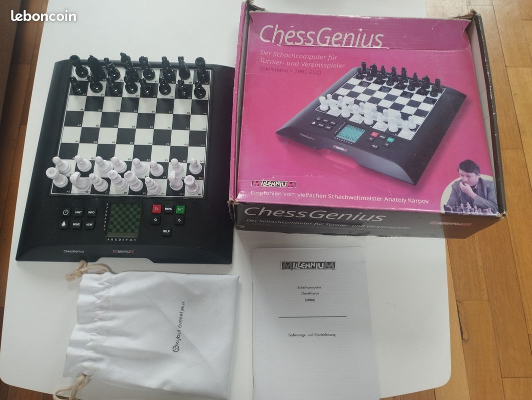 Jeu d'échec électronique ChessGenius / idéal pour progresser aux échecs sans être vissé sur un écran (image 2)