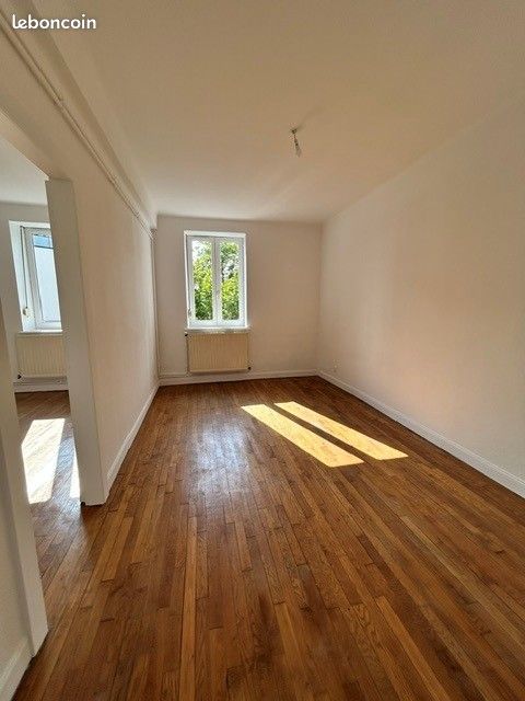 Appartement 4 pièces 74 m² · à Metz · 74 m² · 890 €