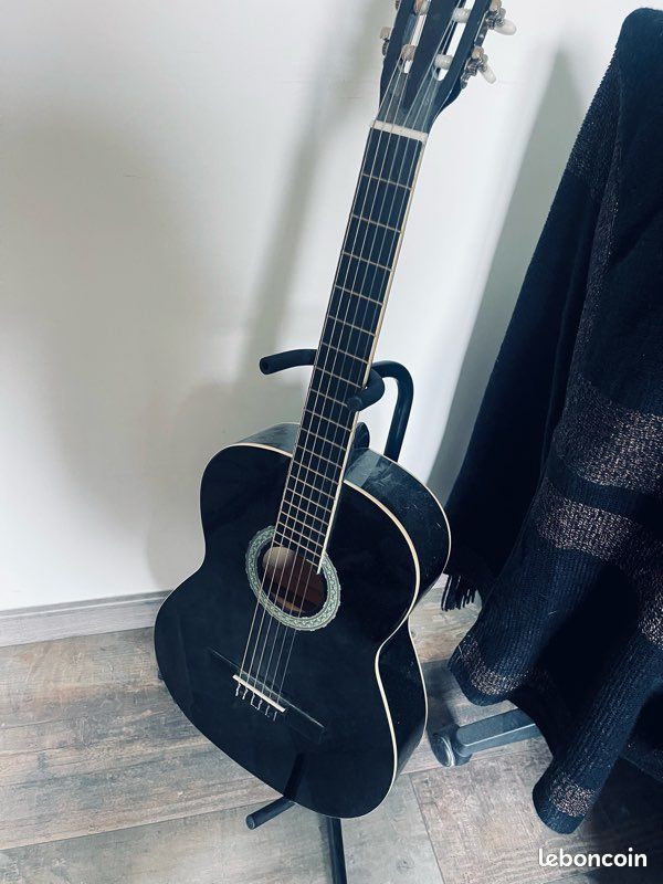 Guitare classique Clifton noire 4/4 (image 4)