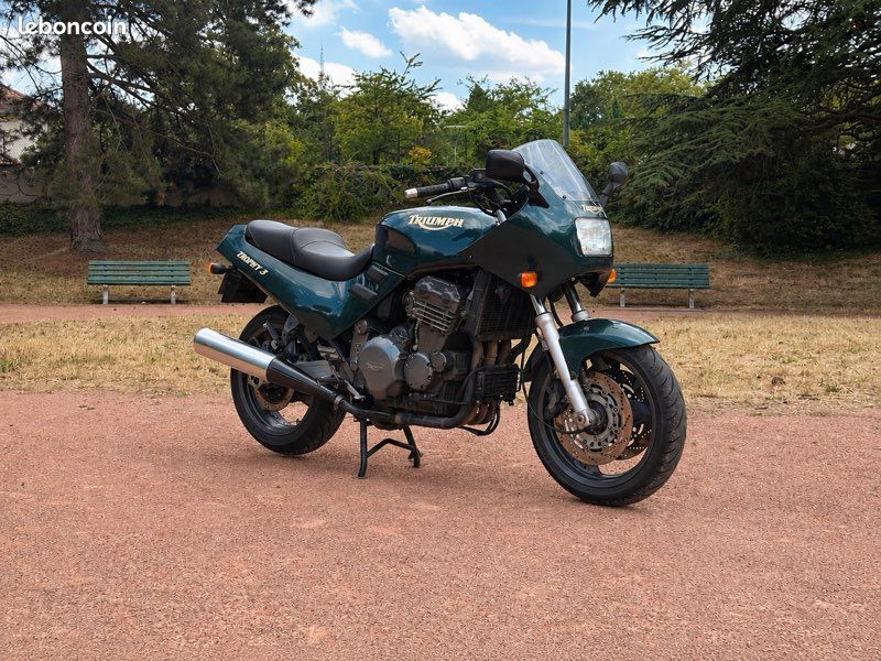 Trophy 900 (image 1)