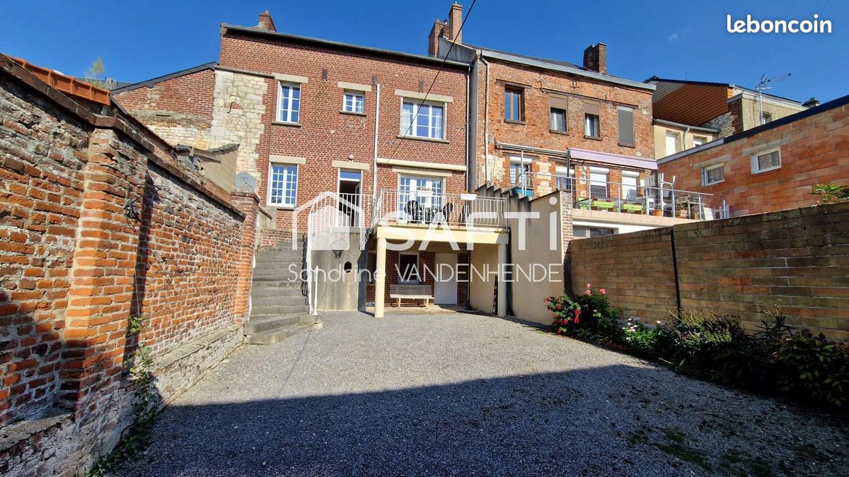 Maison 6 pièces 140 m² · à Montcornet · 140 m² · 110 500 €
