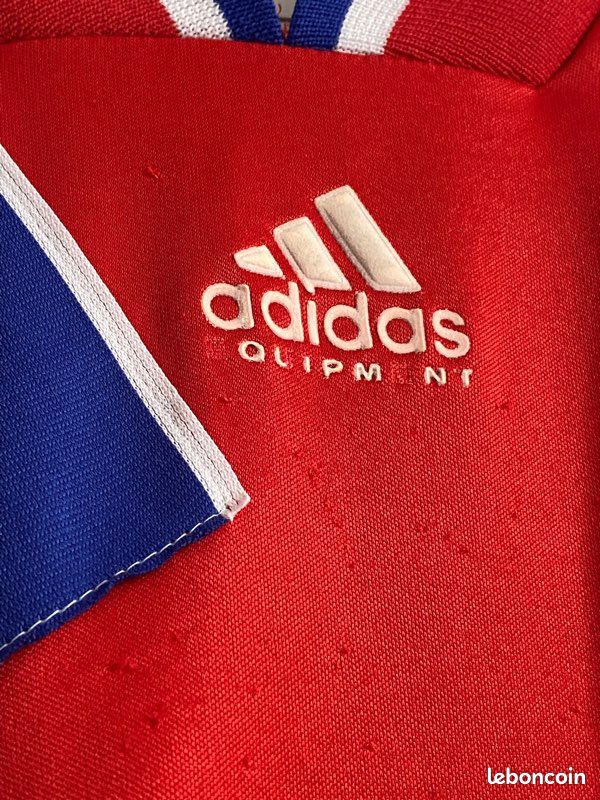 Maillot vintage du FC Bayern Munich floqué numéro 9 (image 5)