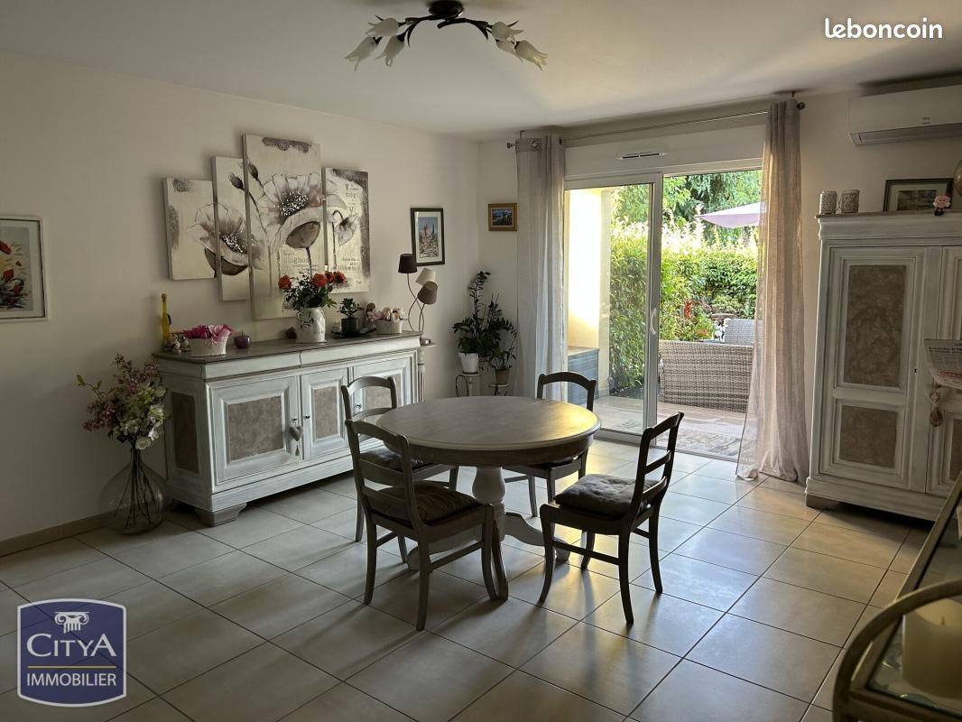 Appartement 3 pièces 74 m² · à L'Isle-sur-la-Sorgue · 74 m² · 220 000 €