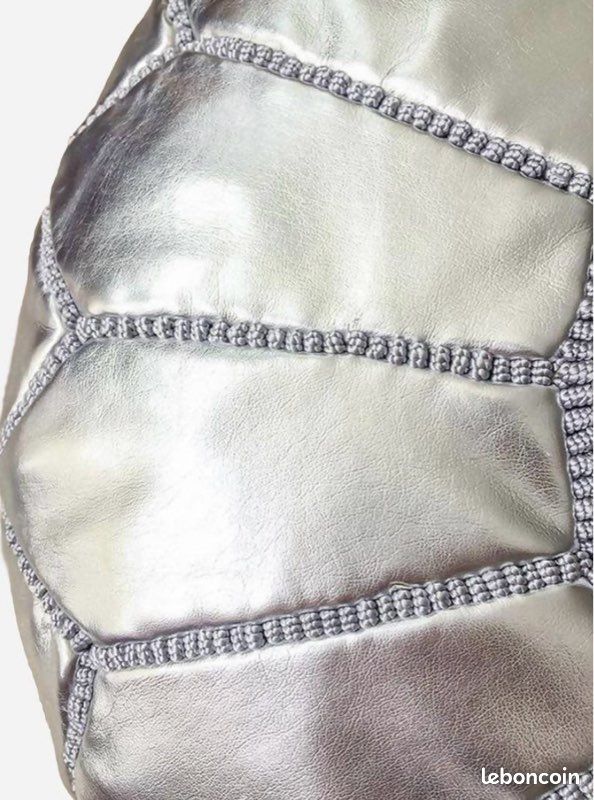 Pouf en Simili Cuir Marocain (image 4)