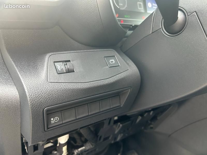 Toyota PROACE CITY Medium Electric 136ch 50 kWh Start Confort 3P MY25 (image 34)