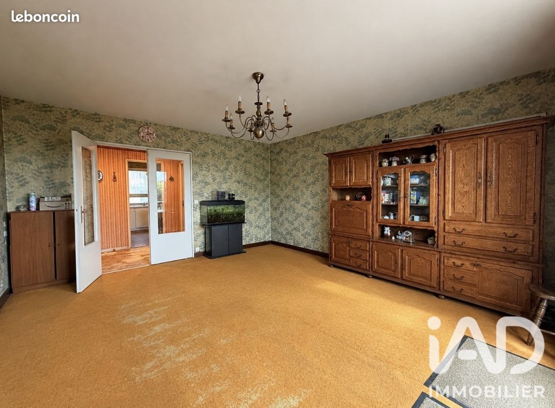 Appartement 4 pièces 87 m² · au Blanc-Mesnil · 87 m² · 185 000 €