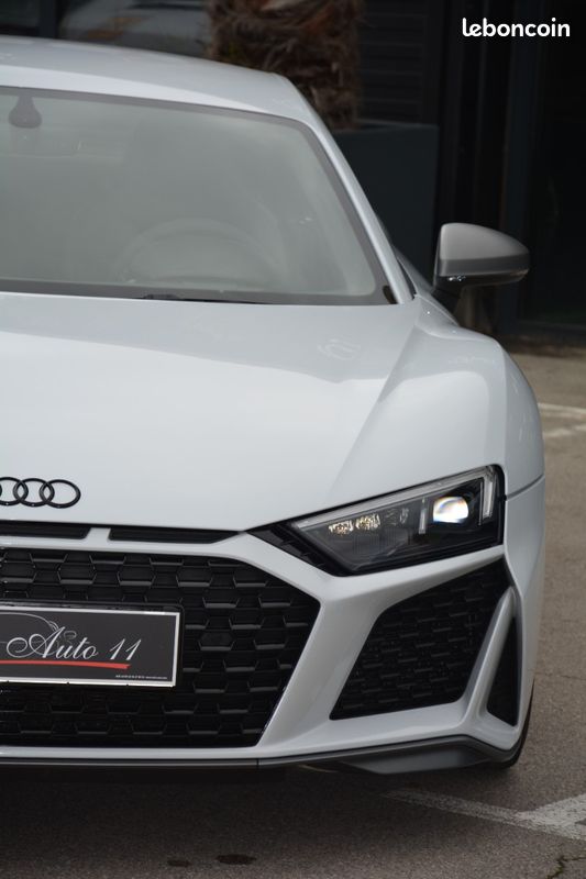 Audi R8 620 CV V10 Performance LOA 1 299 Euros Par mois Sièges Recaro Carbon Interieur et Moteur Gris Suzuka V 10 (image 7)
