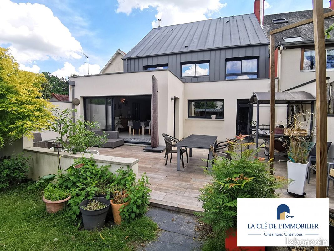 Maison 7 pièces 212 m² · à Rennes · 212 m² · 787 500 €
