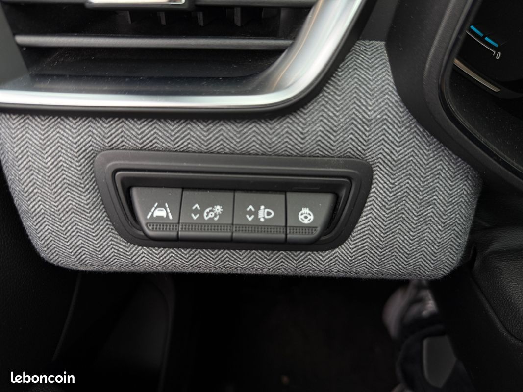 RENAULT CLIO V 1.6 HYBRID INTENS Série limitée Lutécia 145CH - Sièges et volant chauffants - Garantie 12 mois (image 19)