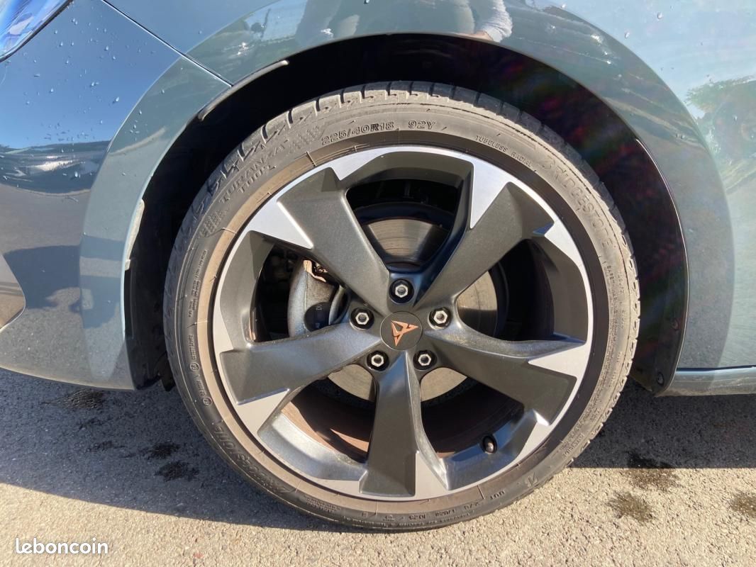 Cupra Leon 1.5 eTSI Hybrid 150 ch DSG7 V (image 10)