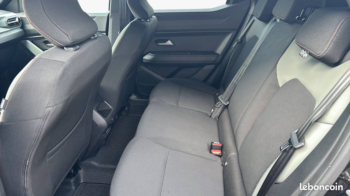 DACIA DUSTER Extreme TCe 130 4x4 (image 13)