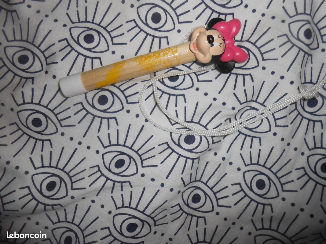Crayon tête de minnie (image 1)