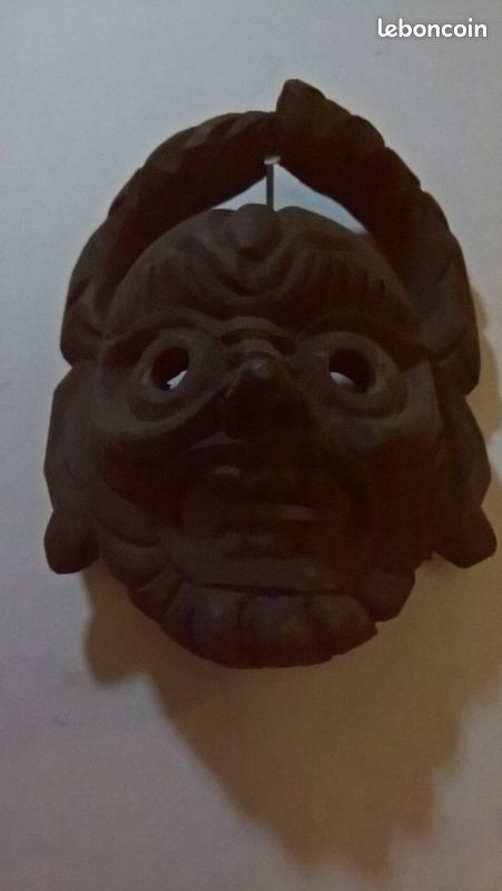 Masque en bois , artisanat art africain (image 3)