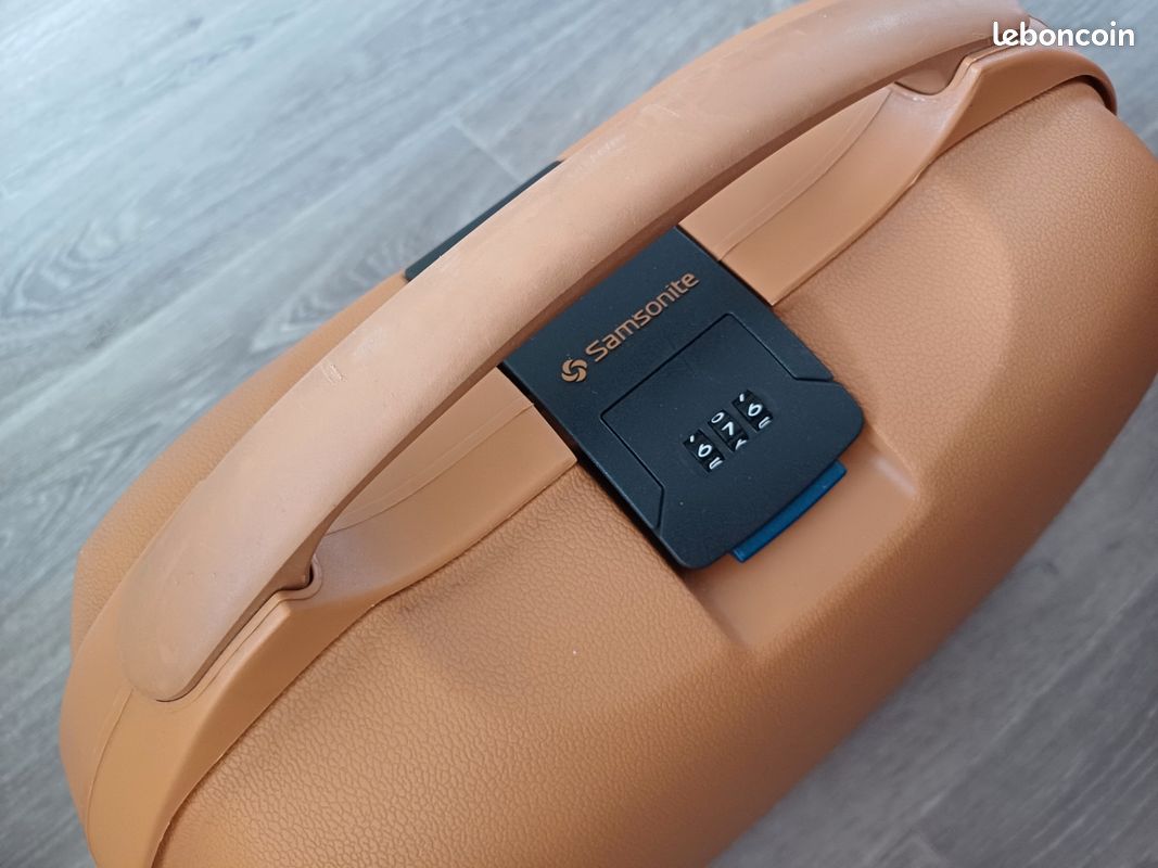 Vanity Samsonite (image 6)