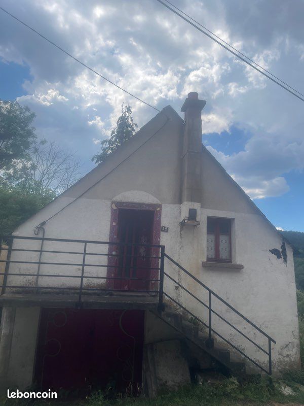 Maison 1 pièce 30 m² · à Orcival · 30 m² · 40 000 €