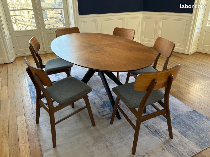 Vente d’une Table et de 6 chaises (image 1)
