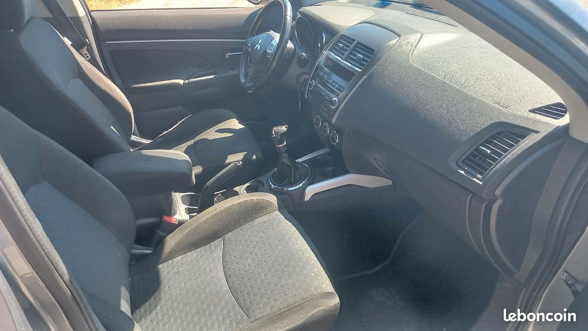 Mitsubishi asx 1.8 di-d 115 cleartec invite 2wd 2012 (image 8)