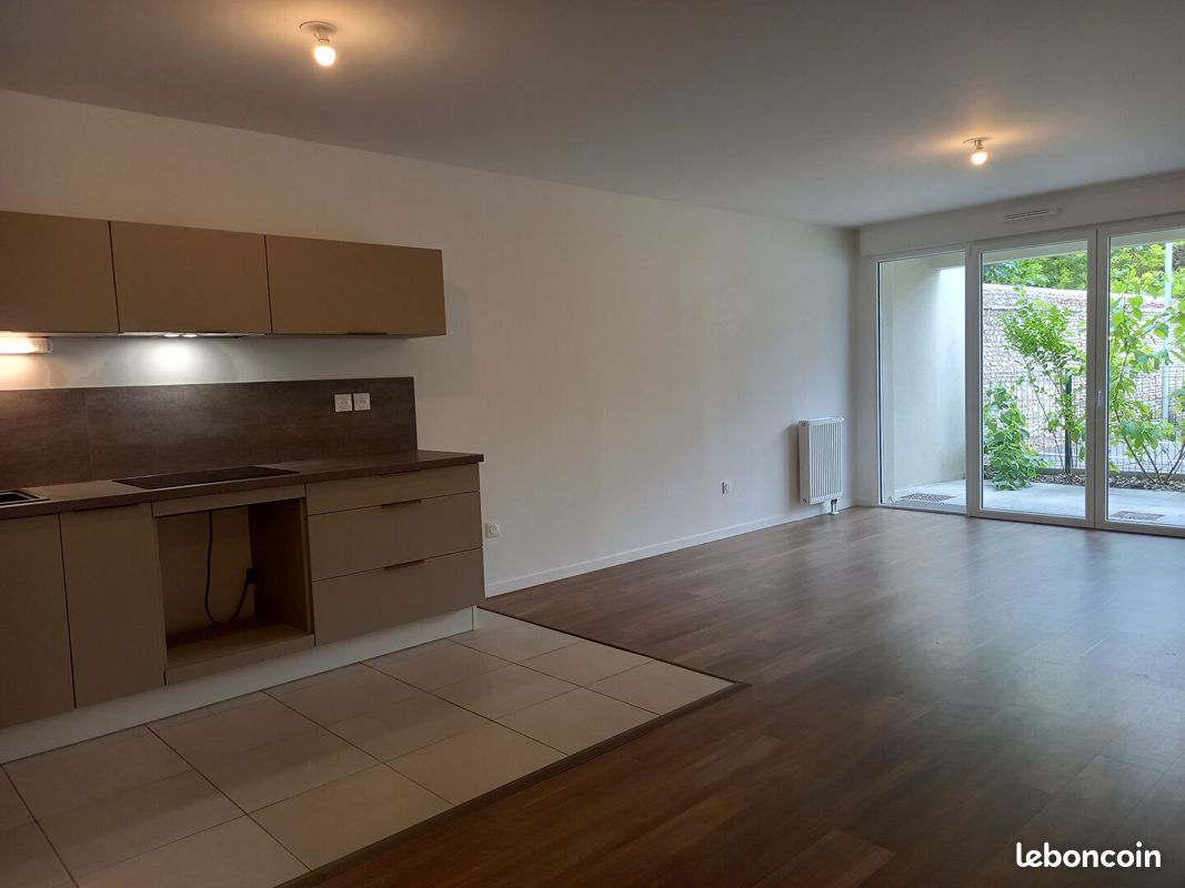 Appartement 3 pièces 69 m² · à Ouistreham · 69 m² · 845 €