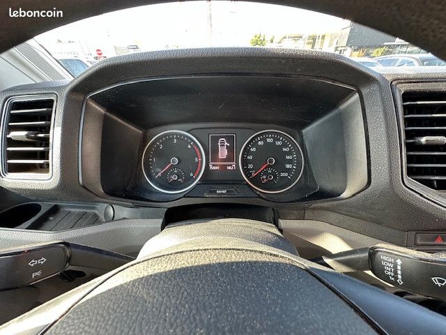 Volkswagen CRAFTER FOURGON VOLKSWAGEN CRAFTER DSG BOITE AUTOMATIQUE Fourgon Business Line Plus L3 H3 GPS TEL ATELIER ATTELAGE ETC... (image 23)