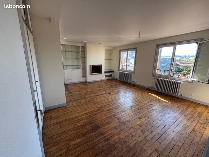 Appartement 5 pièces 100 m² · à Arpajon-sur-Cère · 100 m² · 160 000 €