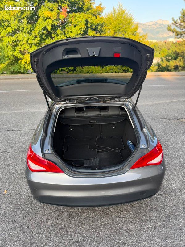 Mercedes-Benz CLA 180d (image 3)