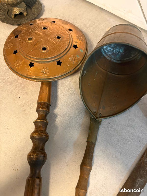 LOT D'ÉLÉMENTS DE bijouterie Art Déco en laiton & cuivre EUR 35,00 LOT D'ÉLÉMENTS DE bijouterie Art Déco en laiton & cuivre EUR 35,00