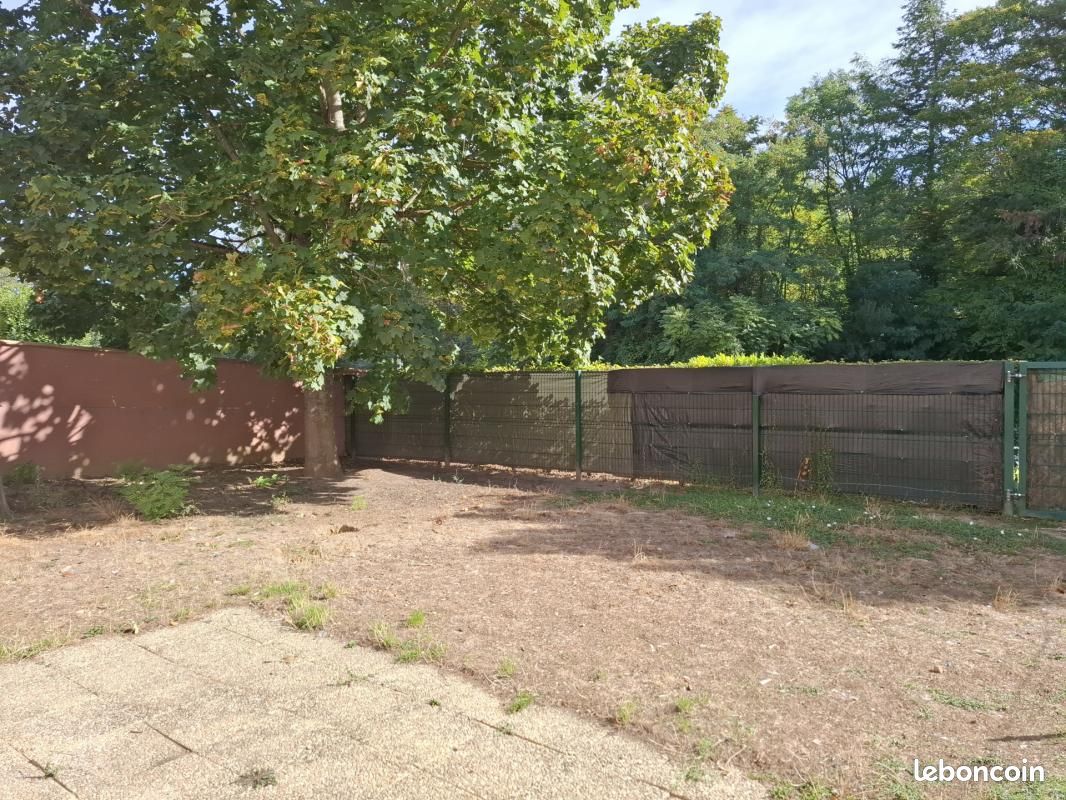 Maison 4 pièces 76 m² · à Saint-Pierre-lès-Nemours · 76 m² · 135 000 €