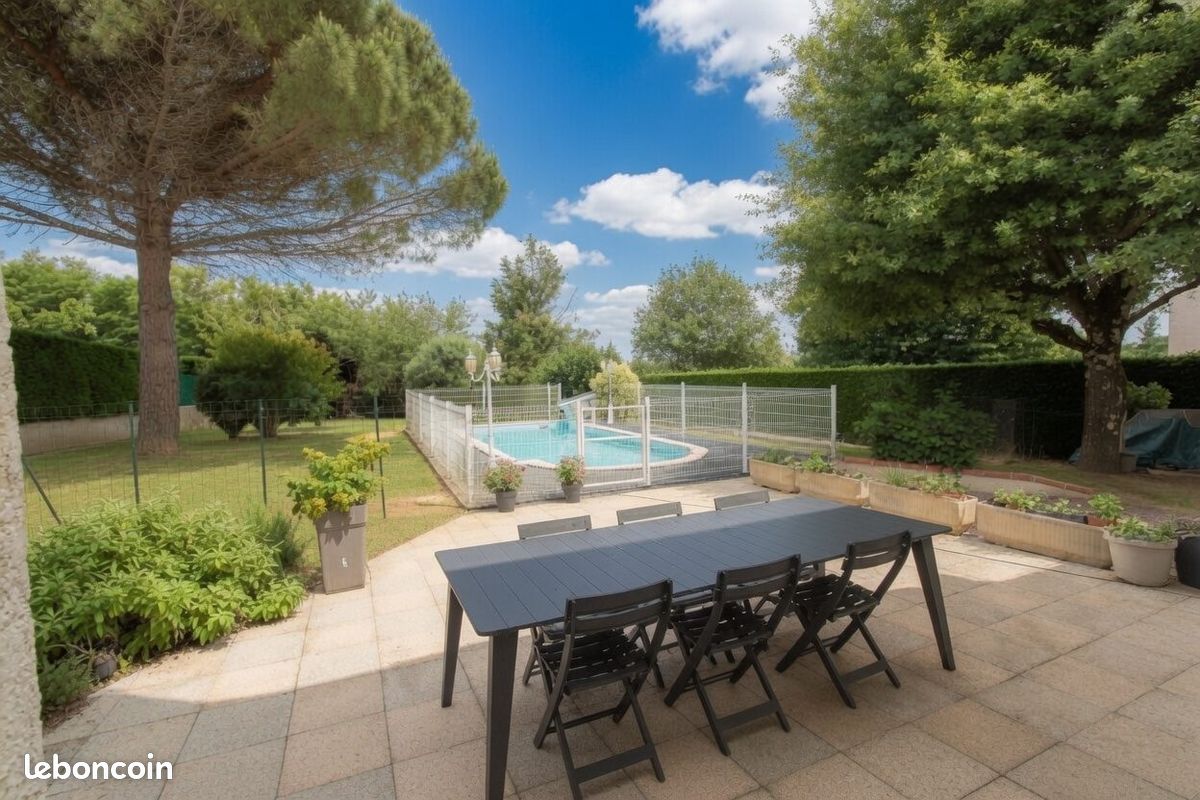 Maison 5 pièces 126 m² · à Léojac · 126 m² · 295 000 €