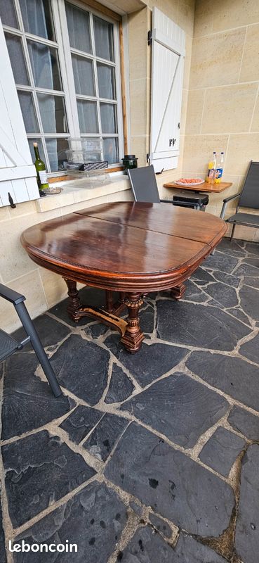 Table déjeuner en bois massif (image 2)