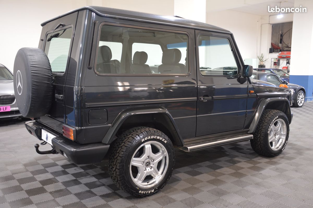 MERCEDES CLASSE G 300 E 170 CHASSIS COURT 3 PORTES-08/1990-6 Cylindres-Attelage-Toit Ouvrant-GPS CarPlay-Jantes 18"-Marchepieds-Gros Entretien Récent-Collector-Introuvable-Historique-Garantie 6 Mois (image 3)
