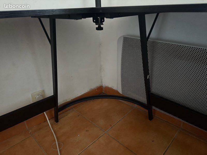 Bureau (image 4)