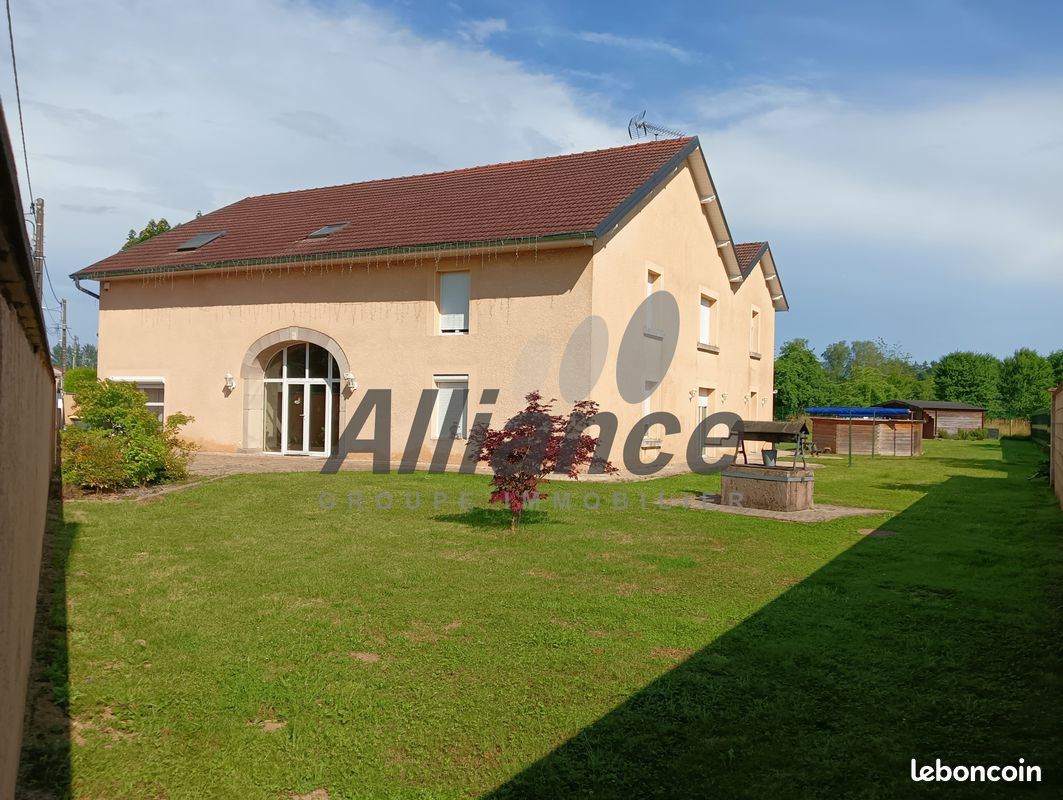 Maison 8 pièces 345 m² · à Citers · 345 m² · 344 000 €