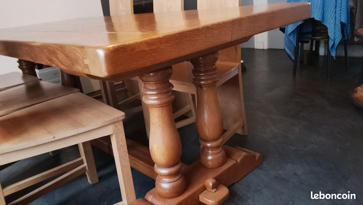 Table monastère et ses chaises (image 3)